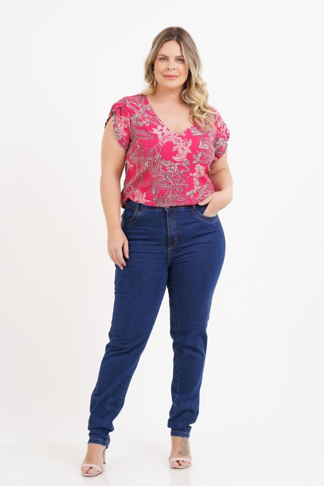 moda-plus-size-Blusa feminina Vivian Plus Size Manga Curta 103711