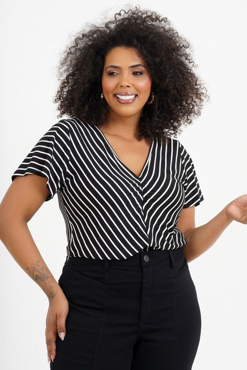 Blusa Plus Size Listrada Marina Manga Curta