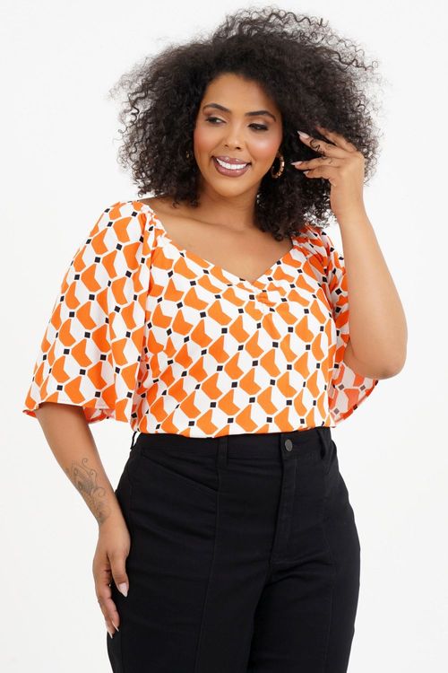 Blusa Plus Size Eloise Manga Curta