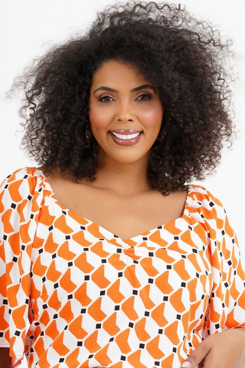 Blusa Plus Size Eloise Manga Curta