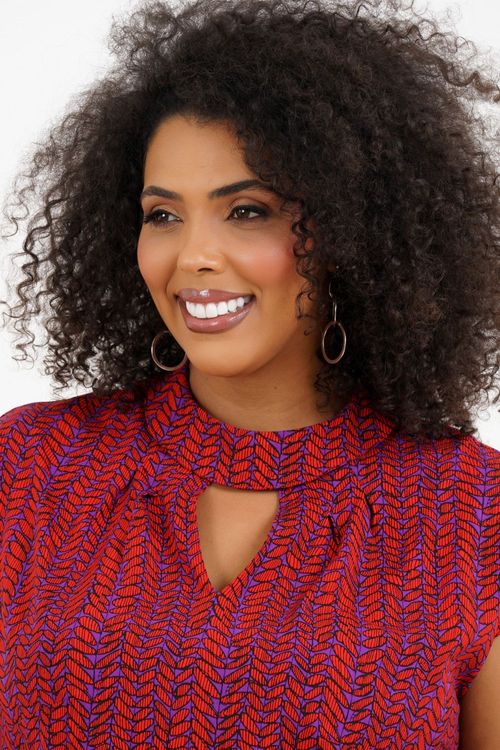 Blusa Plus Size Blenda Manga Curta