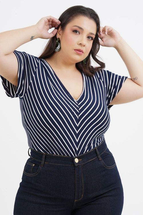 Blusa Plus Size Listrada Marina Manga Curta