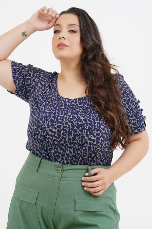Blusa Plus Size Lígia Manga Curta