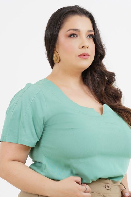 Blusa Plus Size Joyce Manga Curta