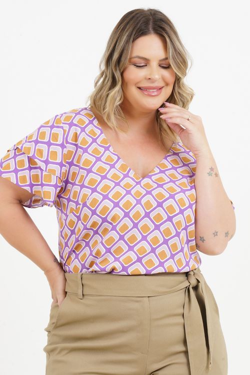Blusa Plus Size Julieta Manga Curta