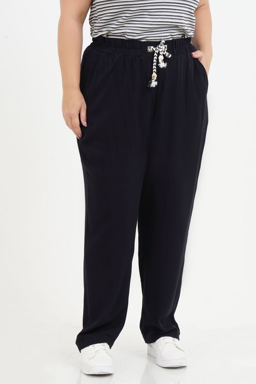 Calça Reta Plus Size Sabrina