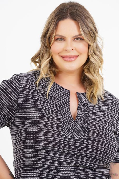 Blusa Plus Size Úrsula Manga Curta
