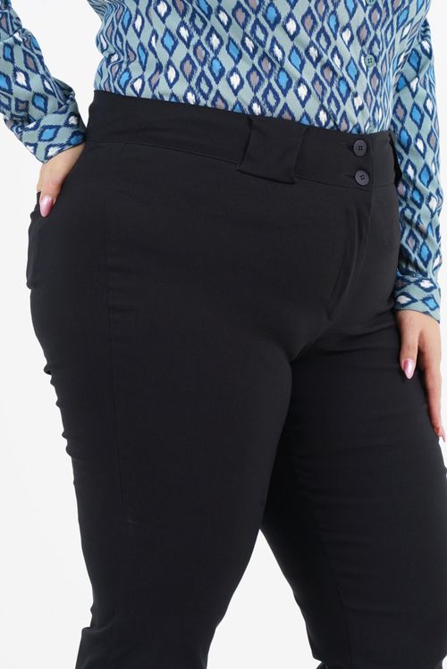 Calça Reta Plus Size Transformação