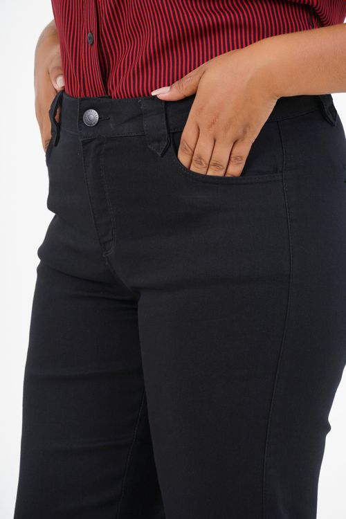 Calça Reta Plus Size Propósito Sarja