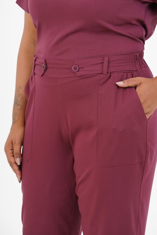 Calça Reta Plus Size Vital