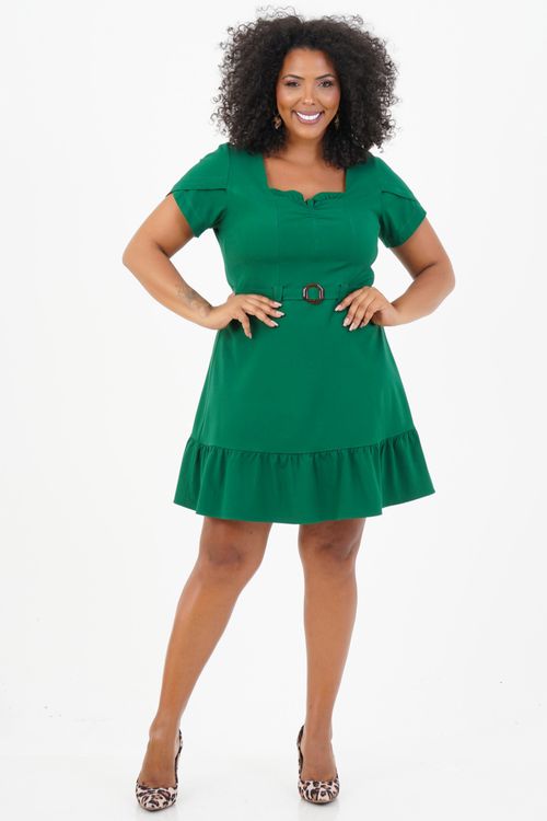 Vestido Plus Size Elevação Curto