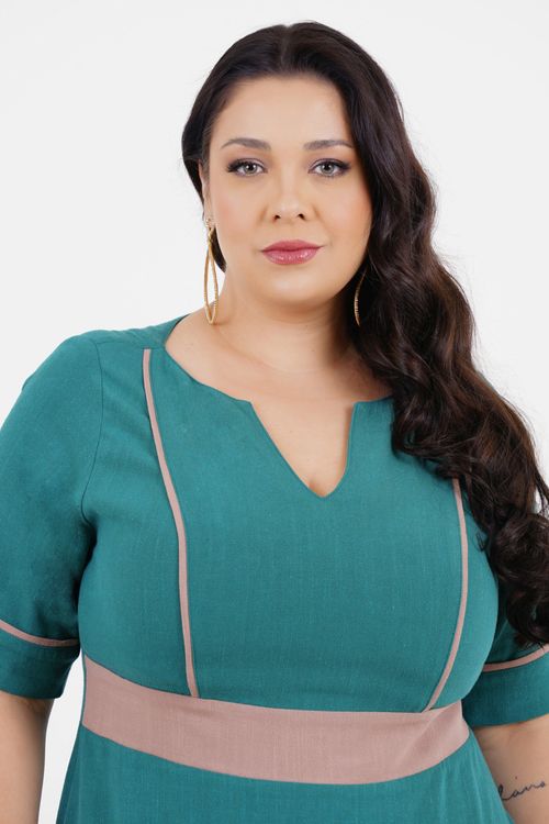 Vestido Plus Size Movimento Midi
