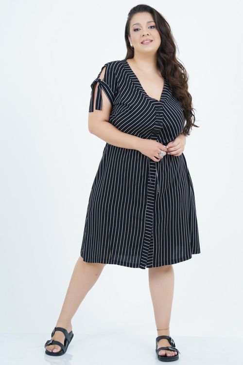 Vestido Plus Size Feminino Médio Stripes