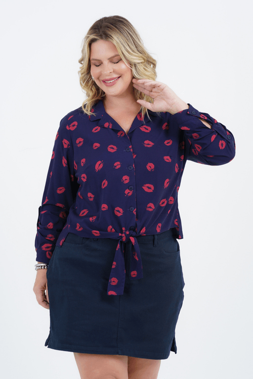 Camisa Plus Size Feminino Manga Longa Beijo