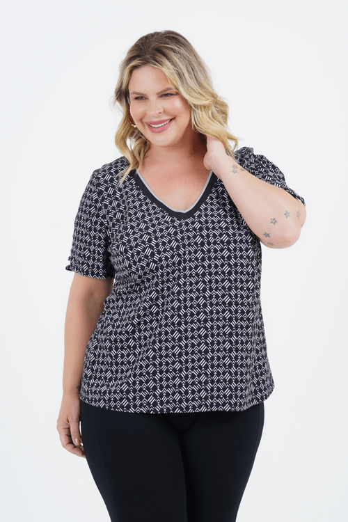 Blusa Plus Size Feminino Manga Curta Visual
