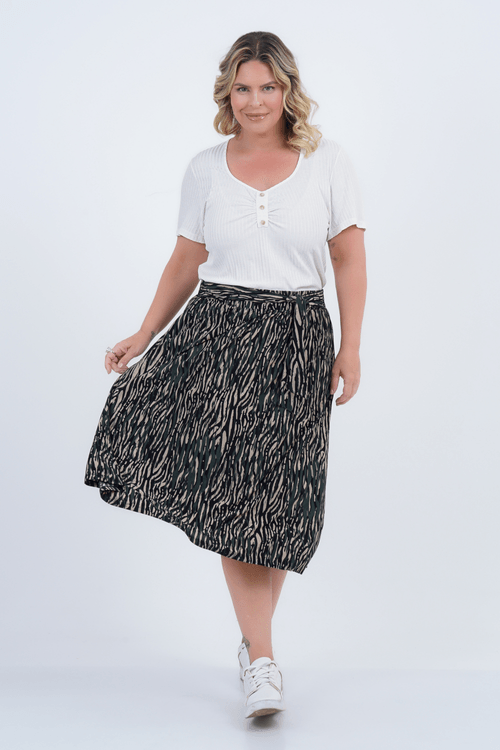 Blusa Plus Size Feminino Manga Curta Básico