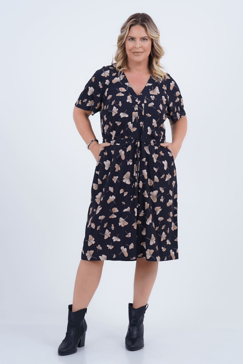 Vestido Plus Size Feminino Médio Raglan