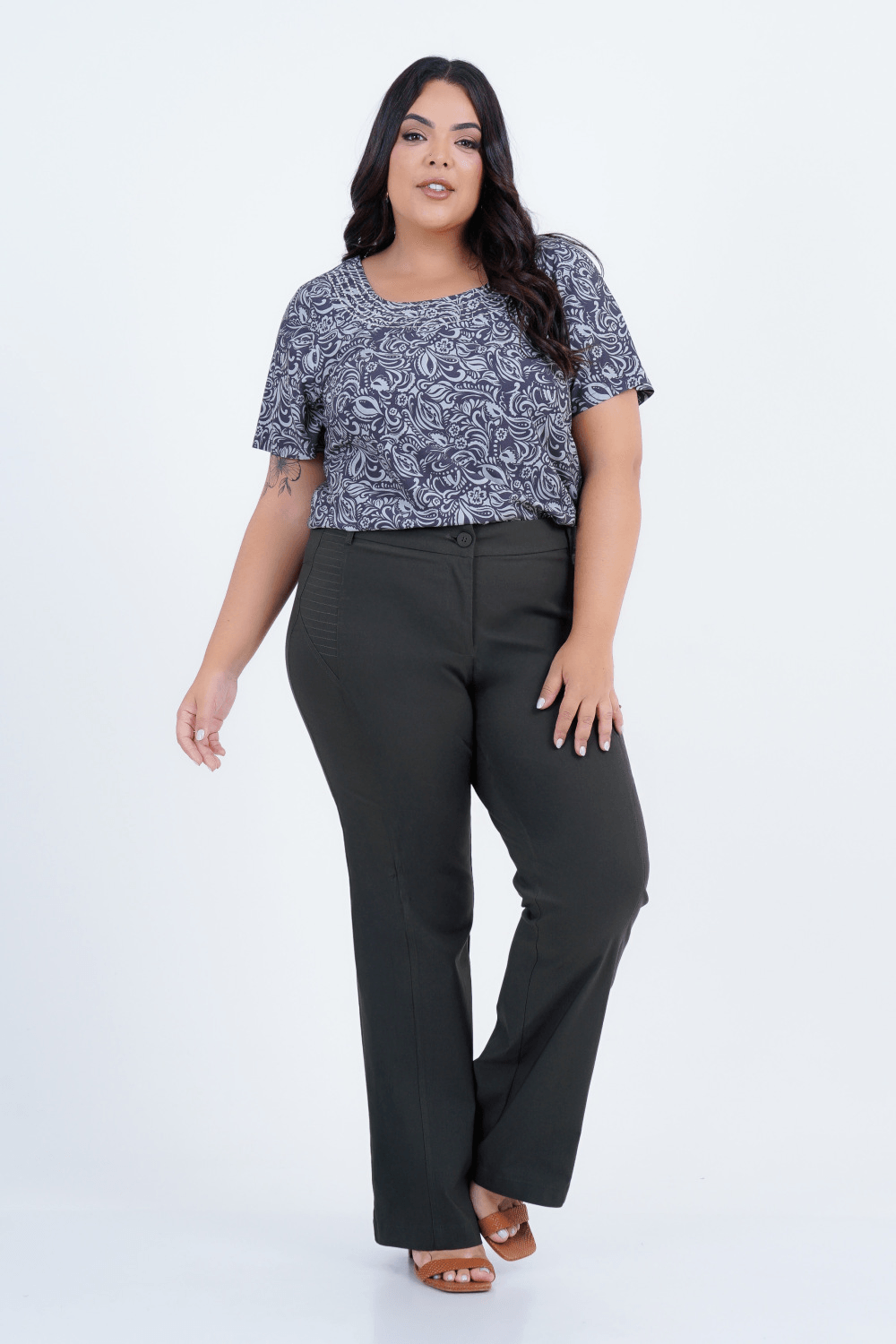 Blusa Plus Size Feminino Manga Curta Damasco