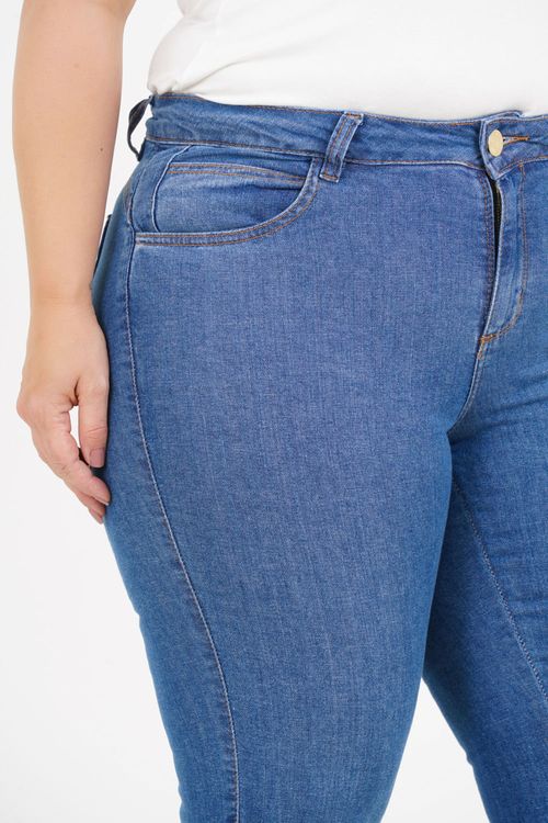Calça Boot Cut Plus Size Ana Jeans