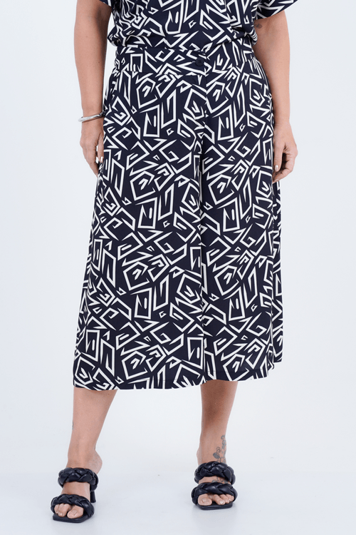 Calça-Saia Plus Size Feminino Diagrama