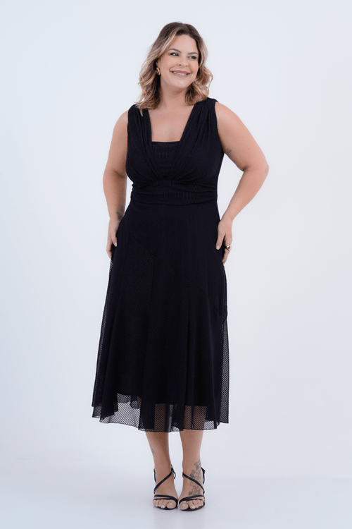 Vestido Plus Size Feminino Midi Tule Traços