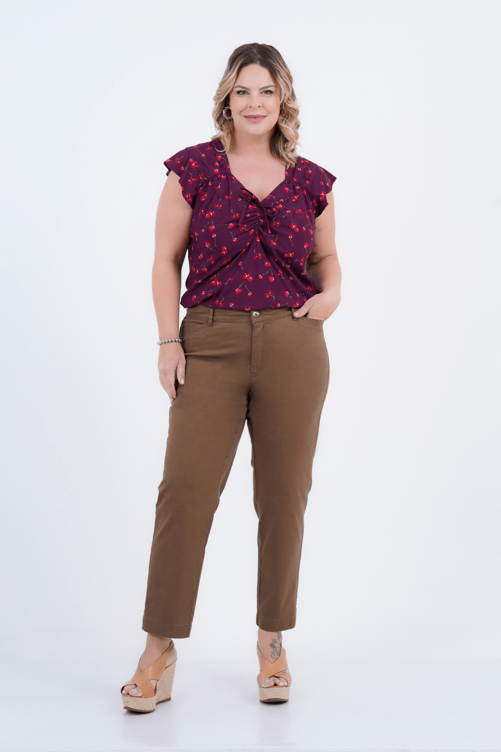 Calça Plus Size Feminino Cropped Sarja Patagônia