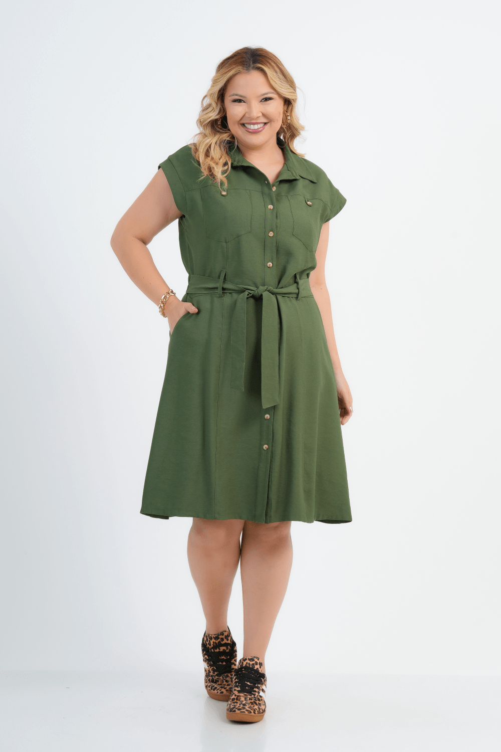 VESTIDO PLUS SIZE FEMININO MÉDIO SIERRA