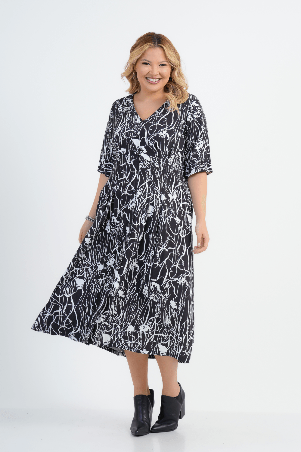 VESTIDO PLUS SIZE FEMININO MIDI EQUILÍBRIO
