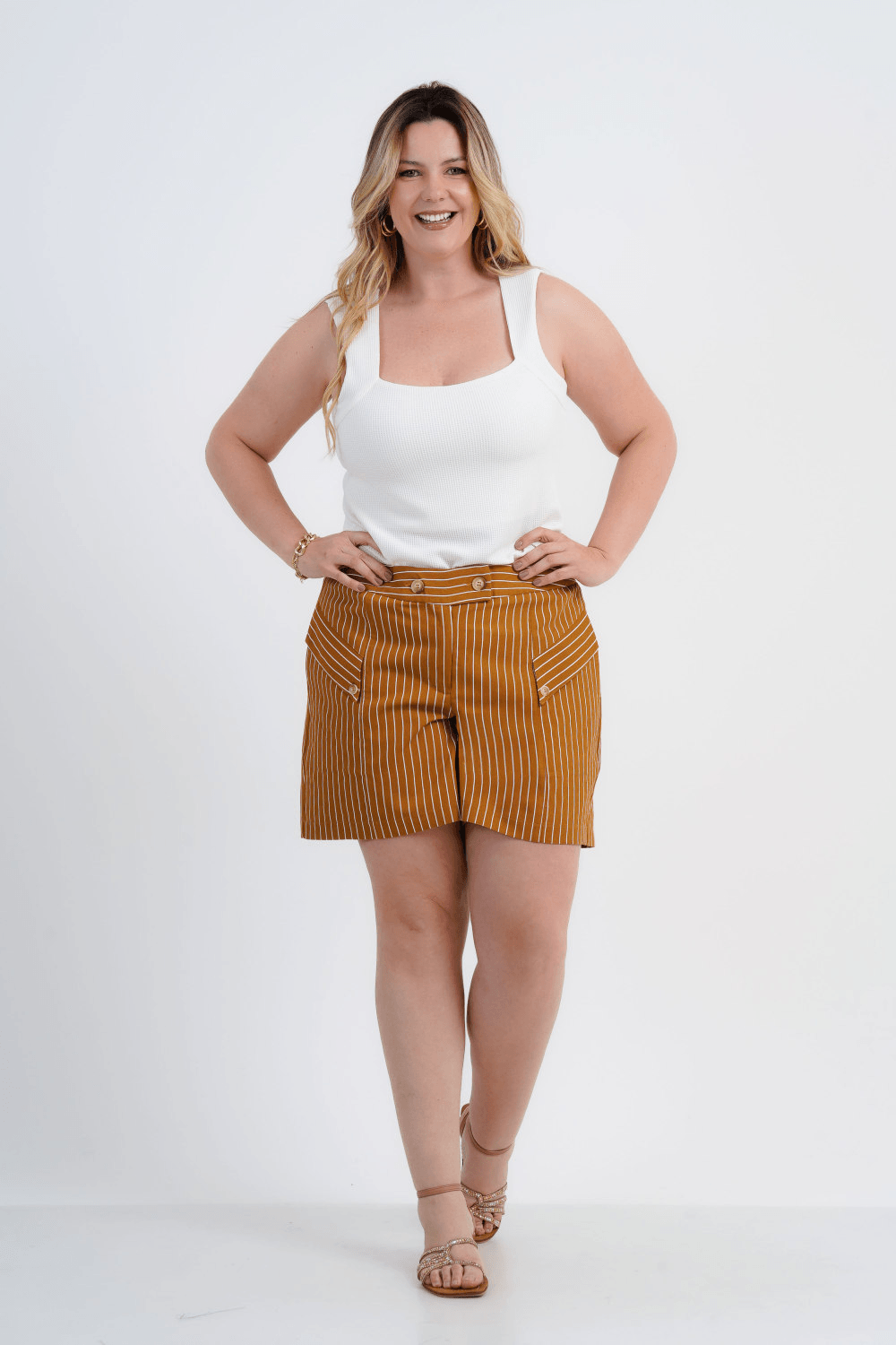 SHORTS FEMININO ALFAIATARIA LISTRADO LUCIA