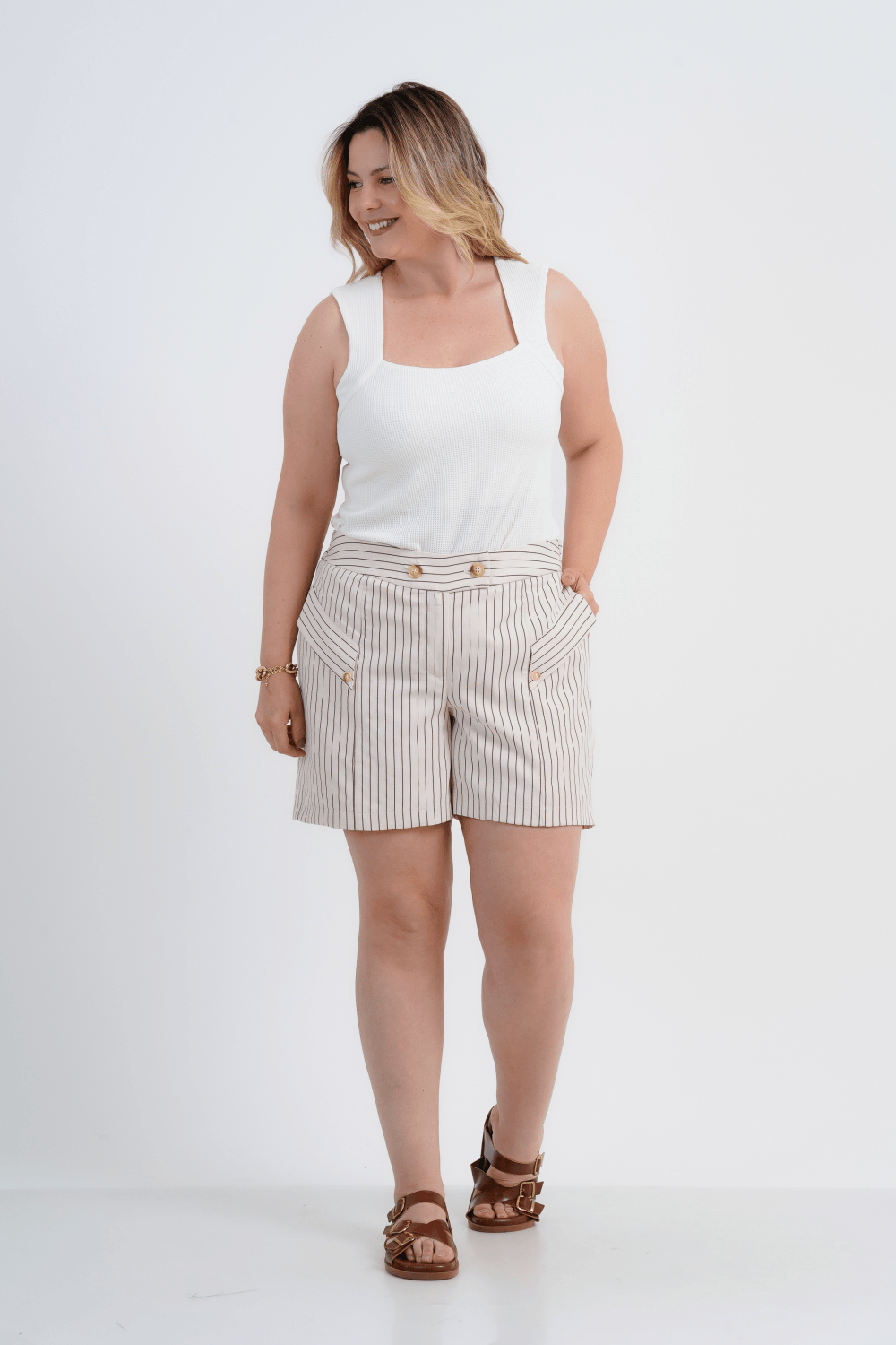 SHORTS FEMININO ALFAIATARIA LISTRADO LUCIA