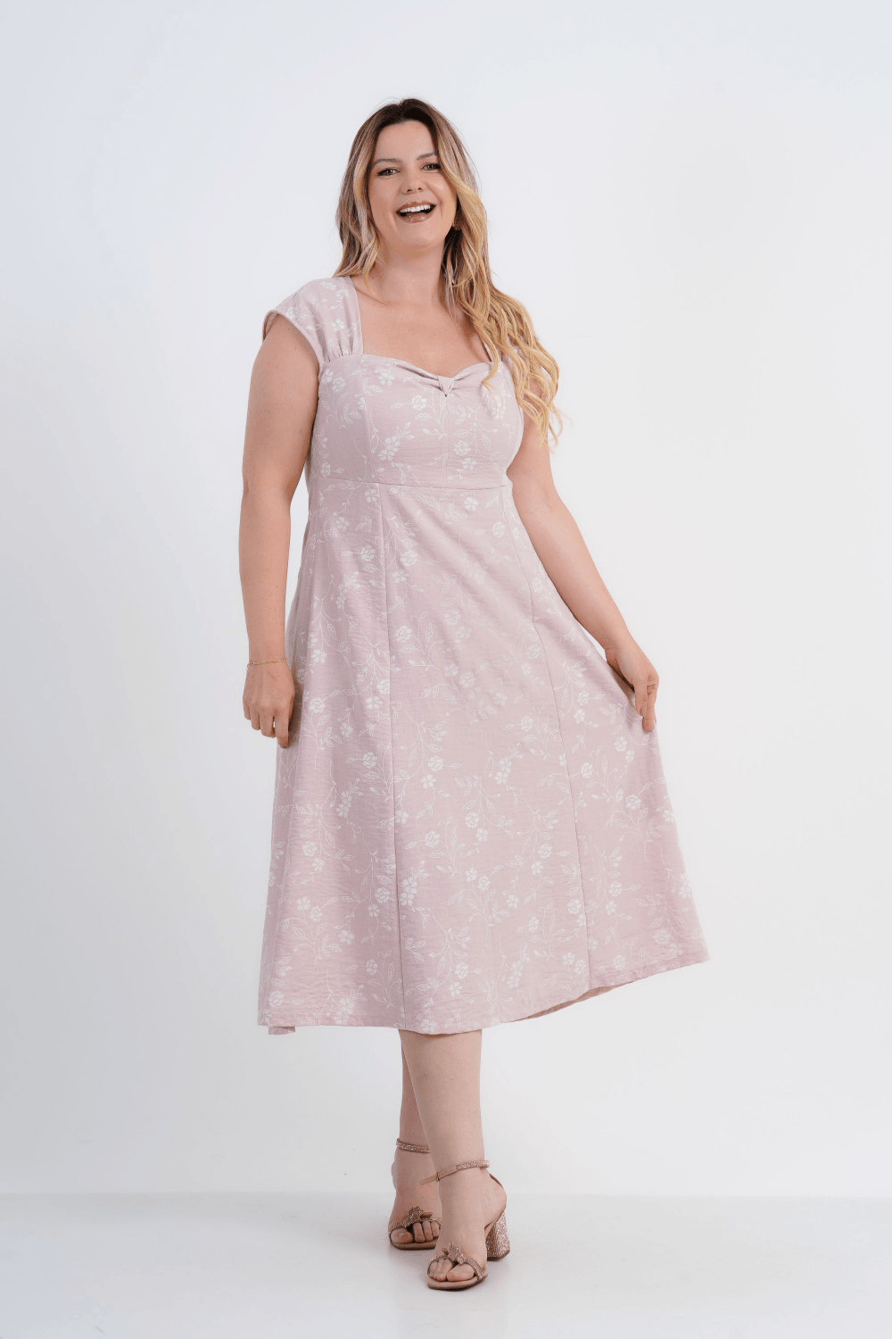 VESTIDO FEMININO MIDI DELICATE