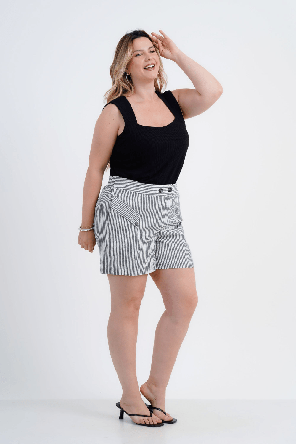 SHORTS FEMININO LISTRADO ANELISE