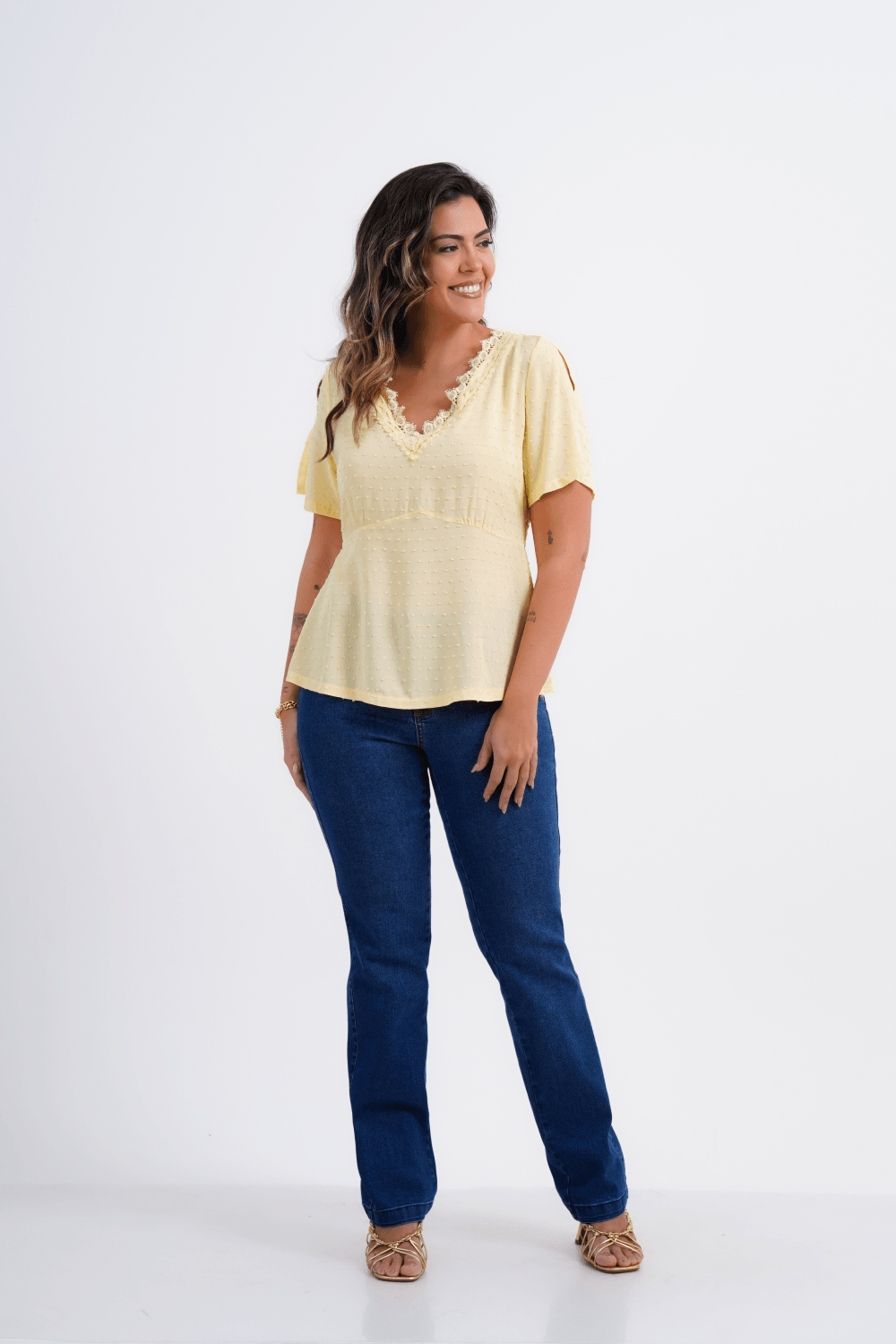 BLUSA FEMININO MANGA CURTA TEXTURIZADA LUMINOSA